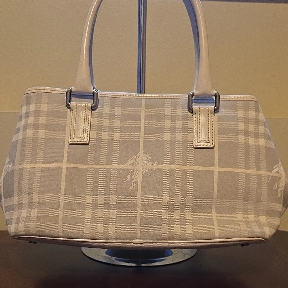 Burberry Cream and Gray Plaid Shoulder Bag - Picture 2 of 16